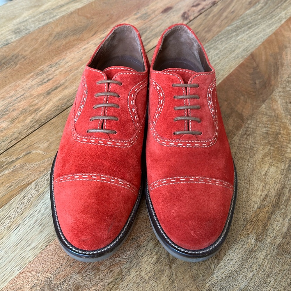 Donald J. Pliner Suede Oxford Shoes. Red. Size 9IT